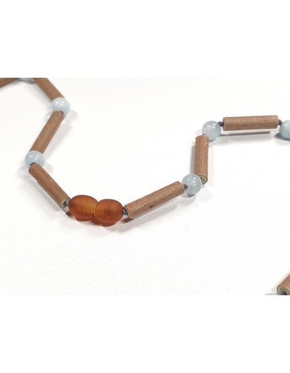 Hazelwood necklace with Aquamarine